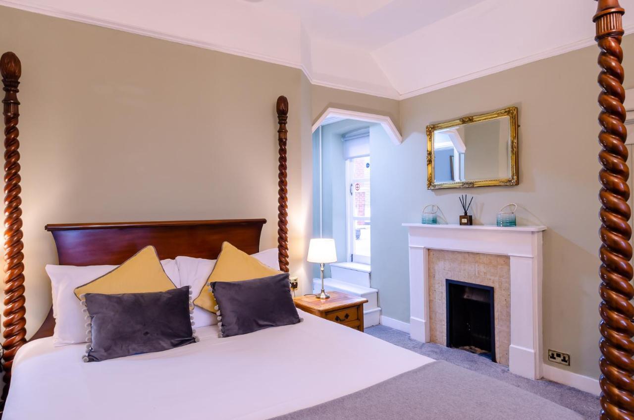 The Alverbank Hotel Gosport Exterior photo