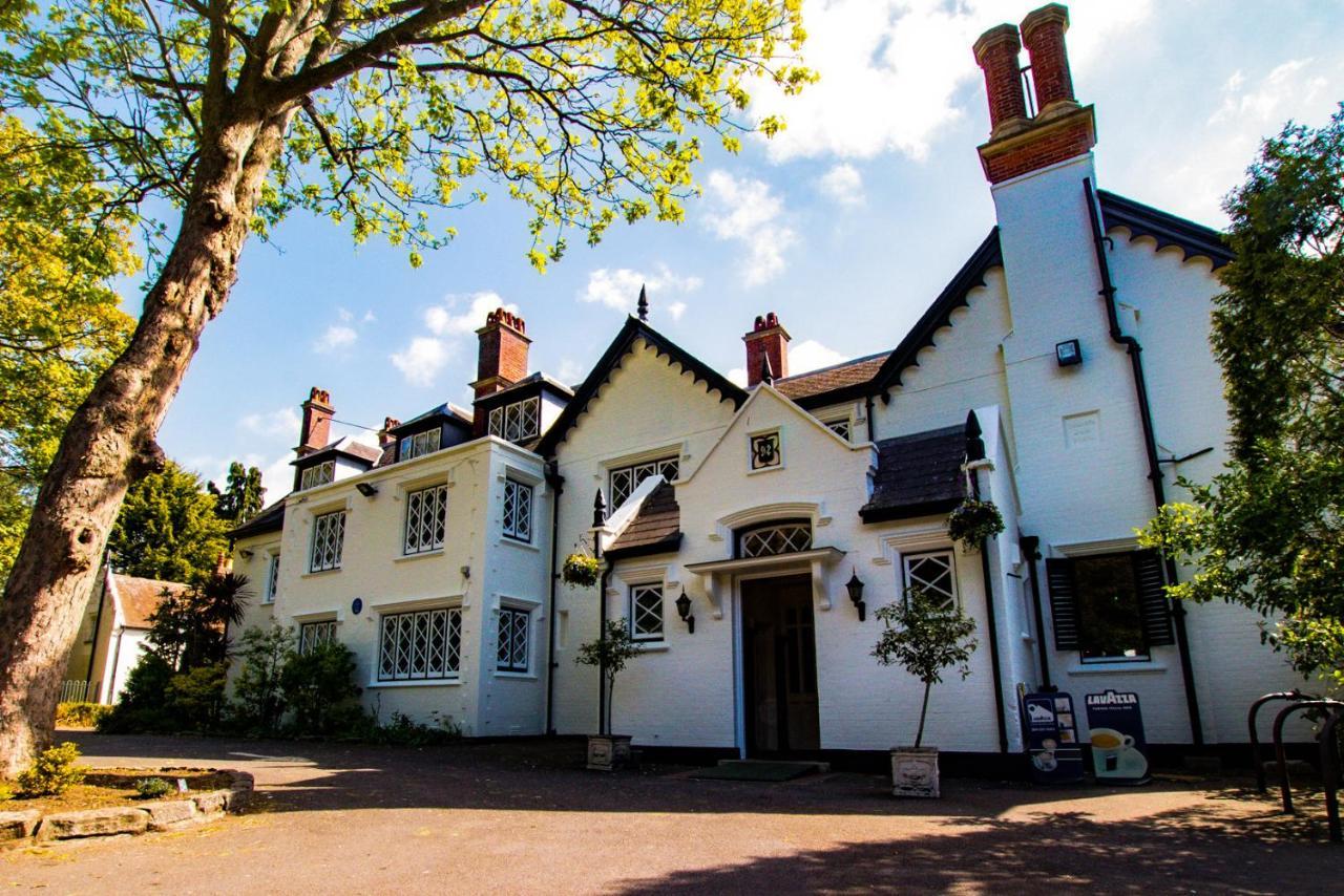 The Alverbank Hotel Gosport Exterior photo